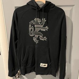 Men’s Lebron Nike Small Sweatshirt